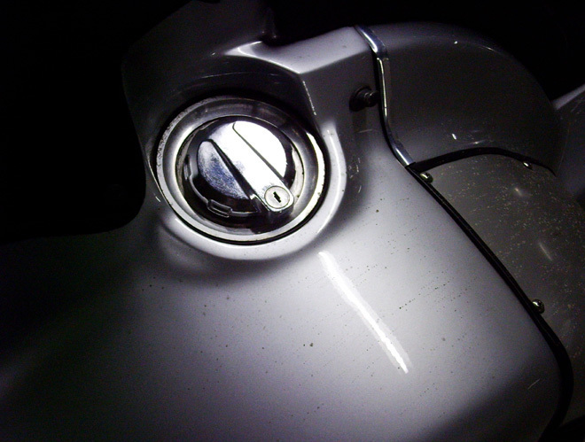 Type-F_FuelCap.jpg